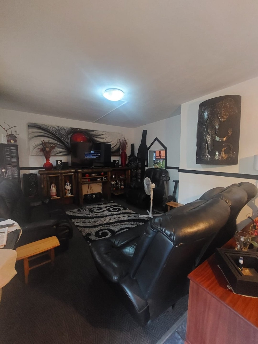 3 Bedroom Property for Sale in Sasolburg Ext 2 Free State